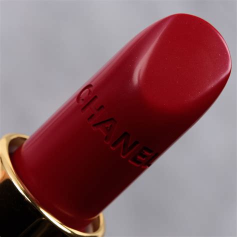 Chanel pirate 99 rouge review